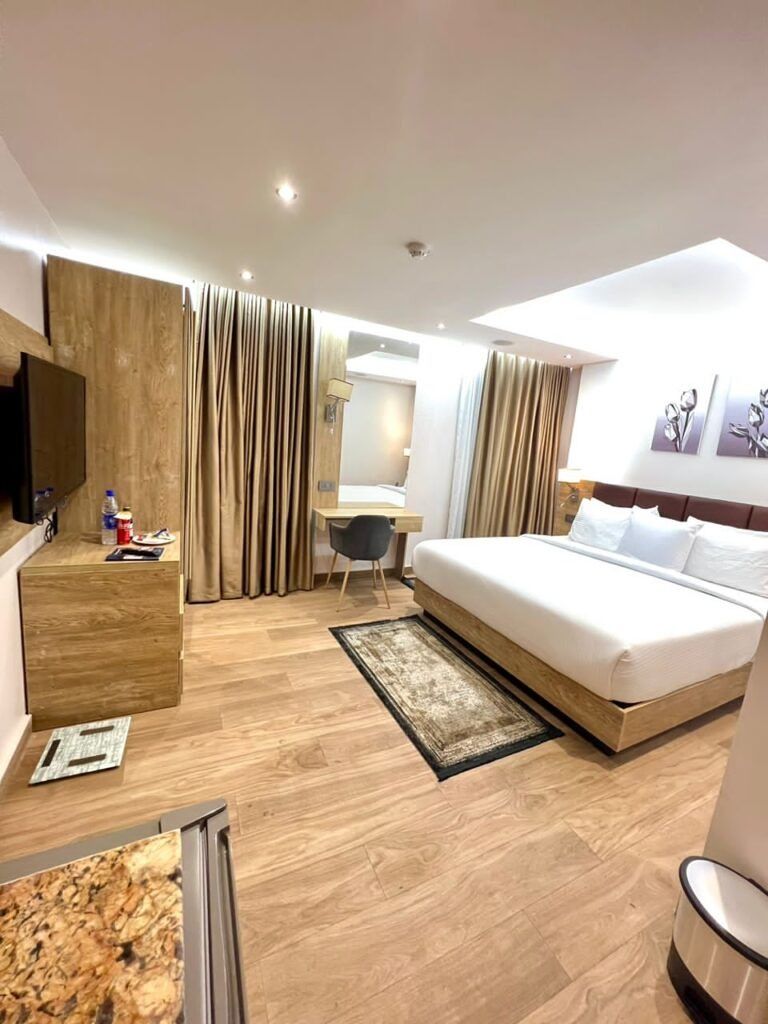 2 Bedroom in Victoria Island