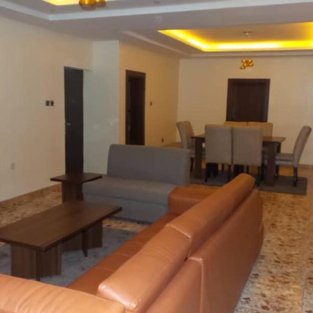 3 Bedroom Shortlet in Wuse 2