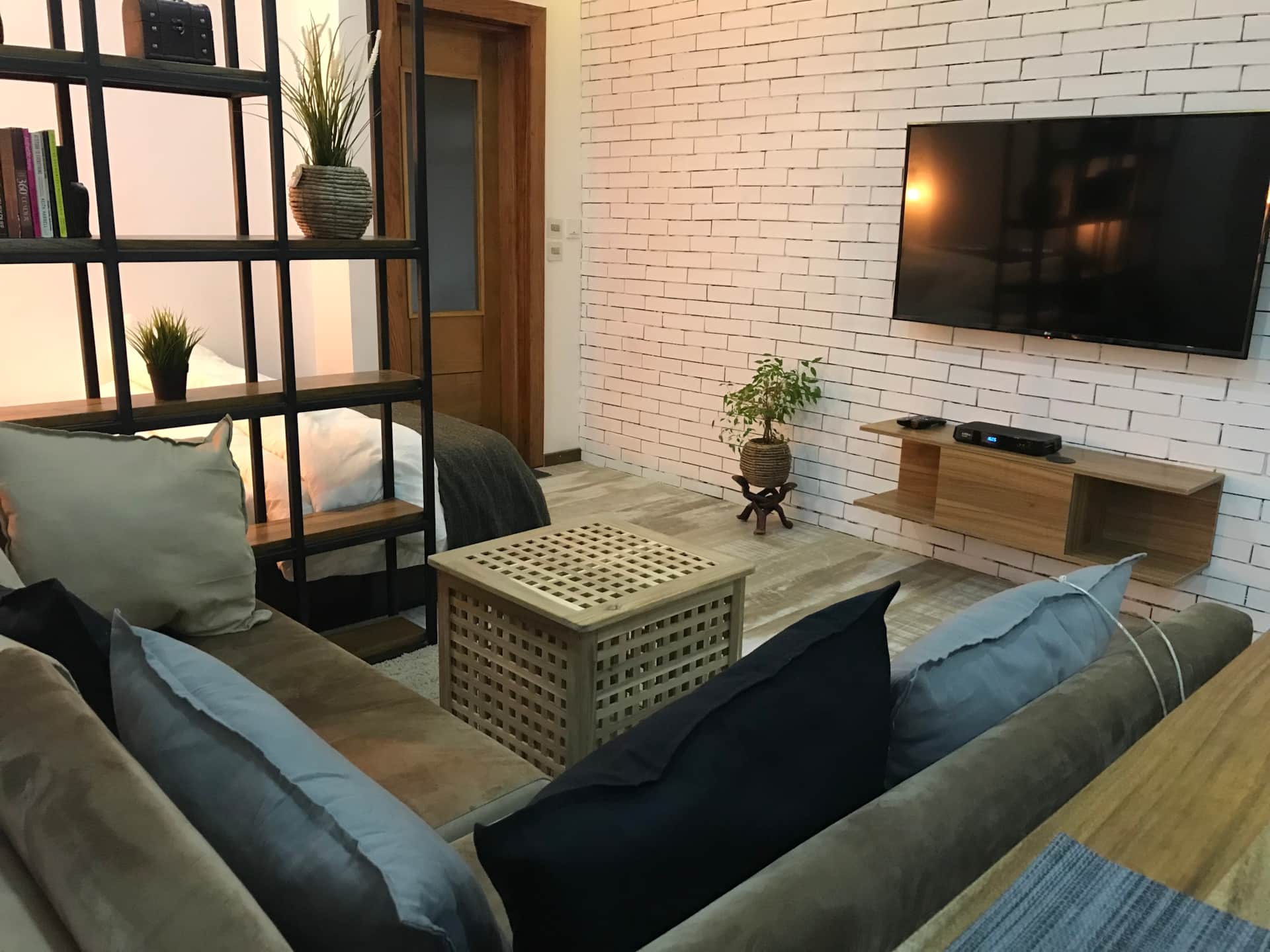 Studio Shortlet in Lekki Phase 1