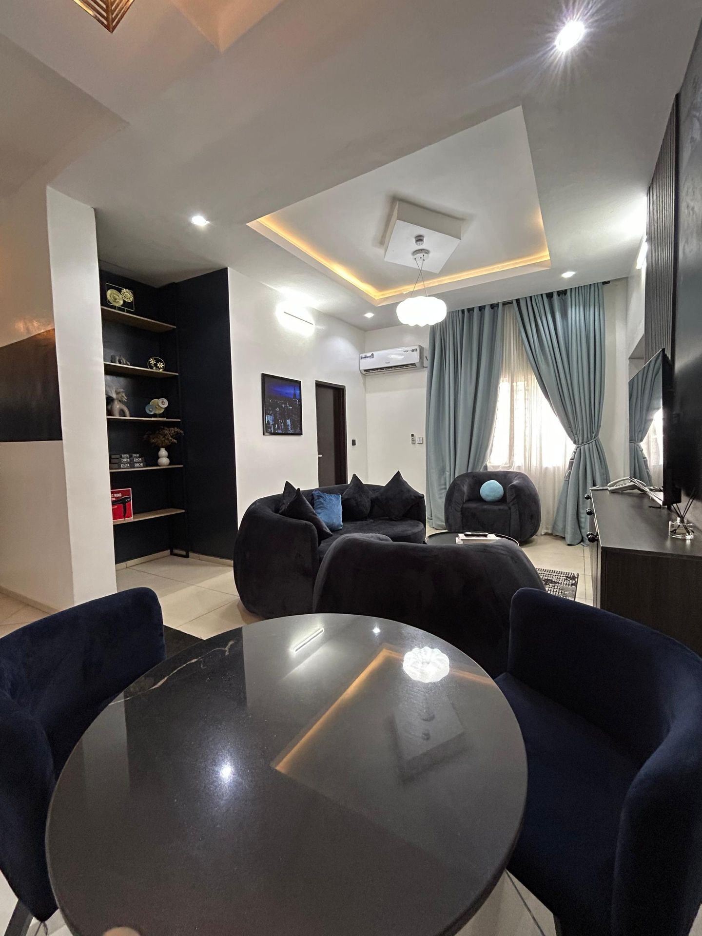 2 Bedroom Shortlet in Oniru