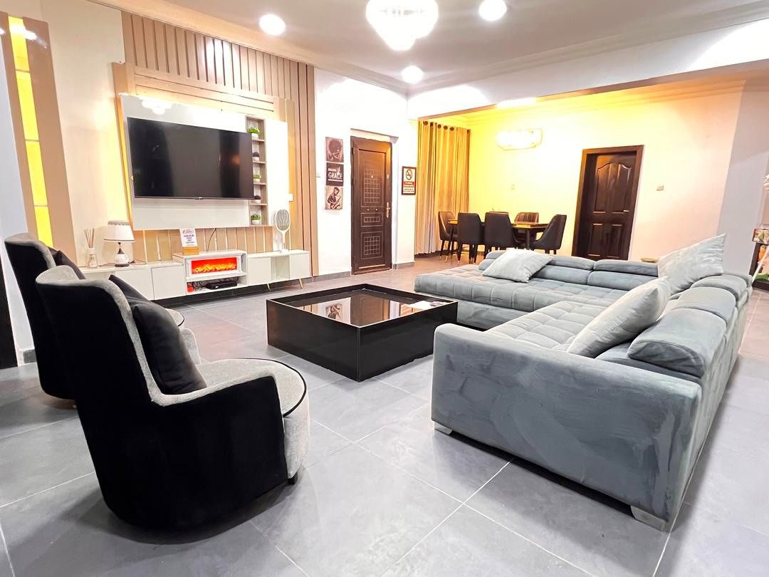 3 Bedroom Shortlet in Oniru