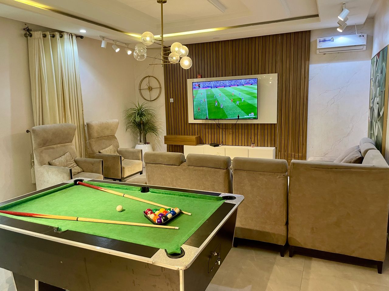 3 Bedroom Shortlet in Lekki Phase 1
