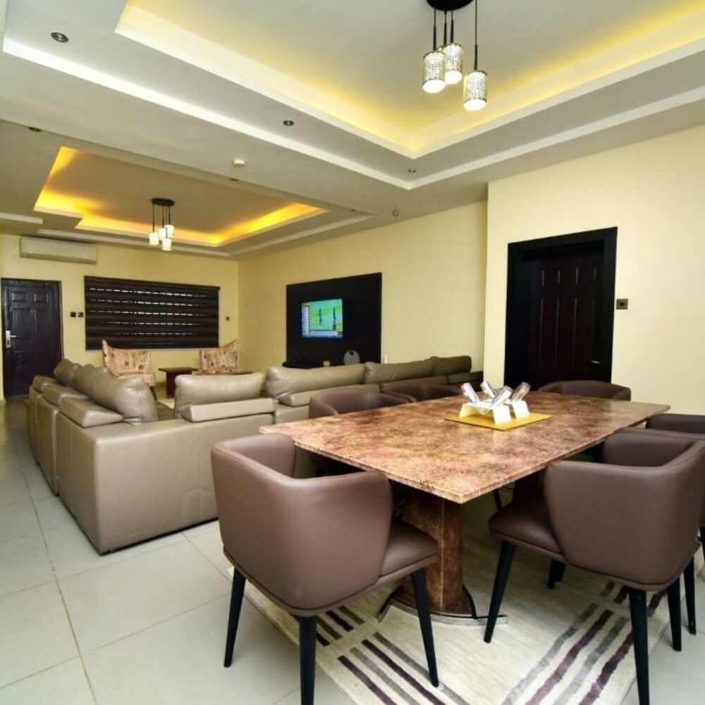 3 Bedroom Shortlet in Wuse 2