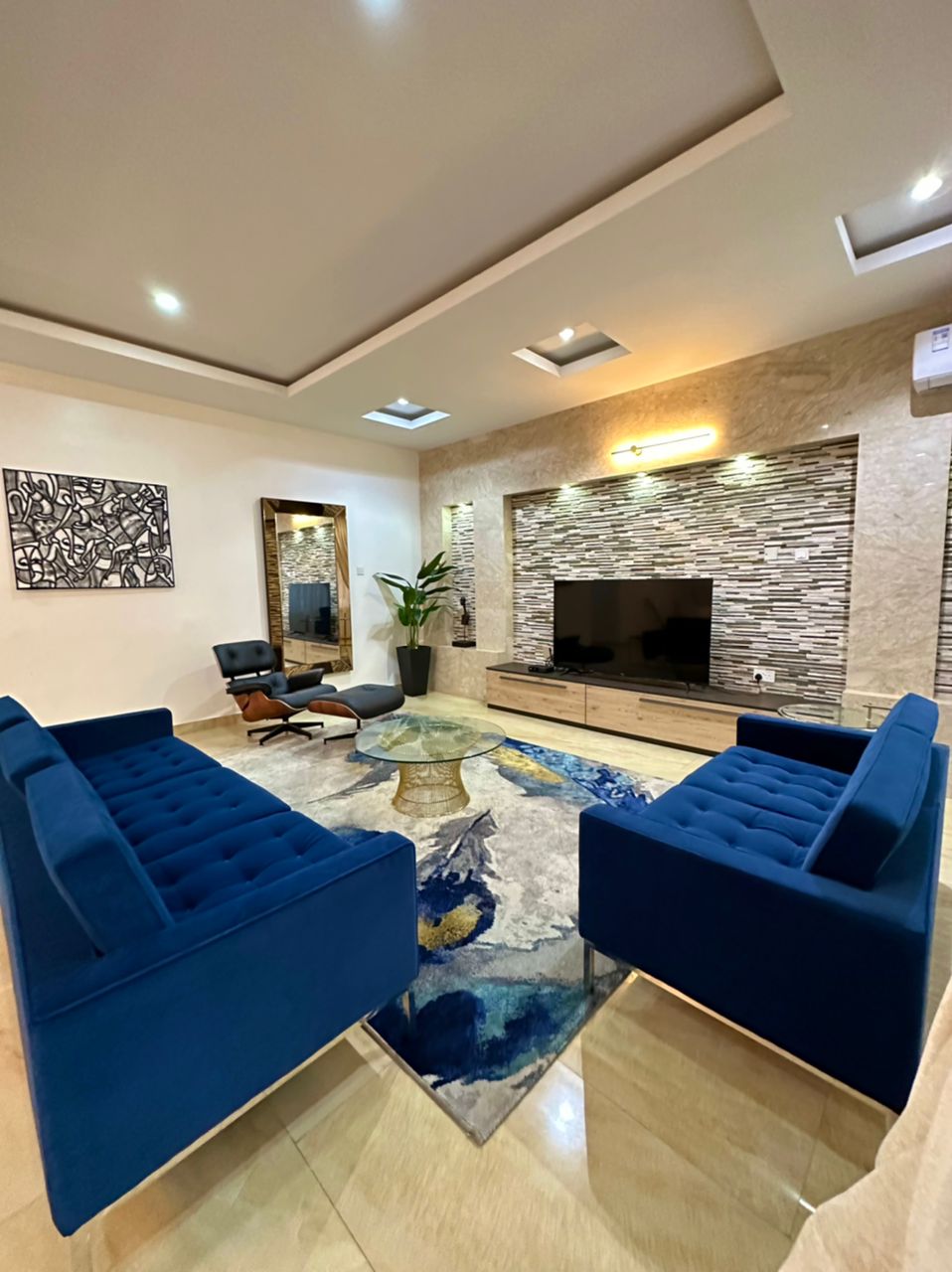 4 Bedroom Shortlet in Ikoyi