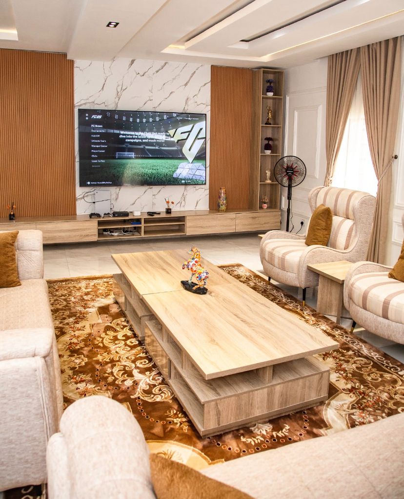 5 Bedroom Shortlet in Abuja