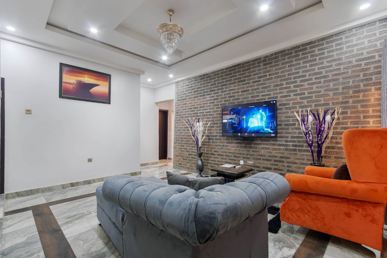 3 Bedroom Shortlet in Ikeja