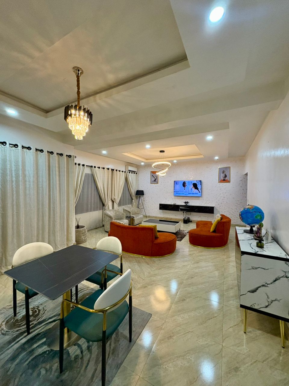 2 Bedroom Shortlet in Lekki Phase 1