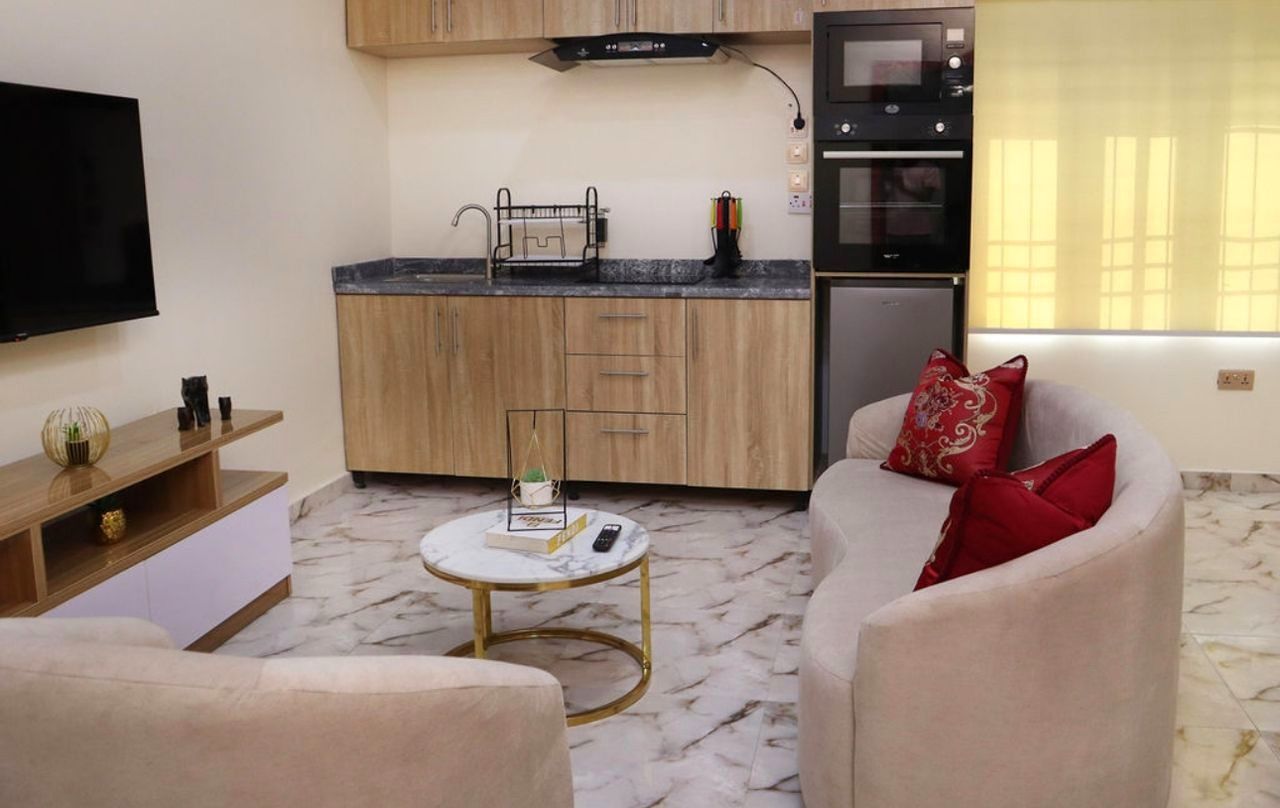 1 Bedroom in Yaba
