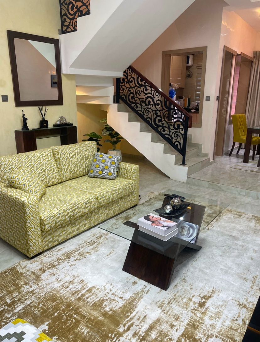 3 Bedroom Shortlet in 12 Aig Isaac Boladuro Street