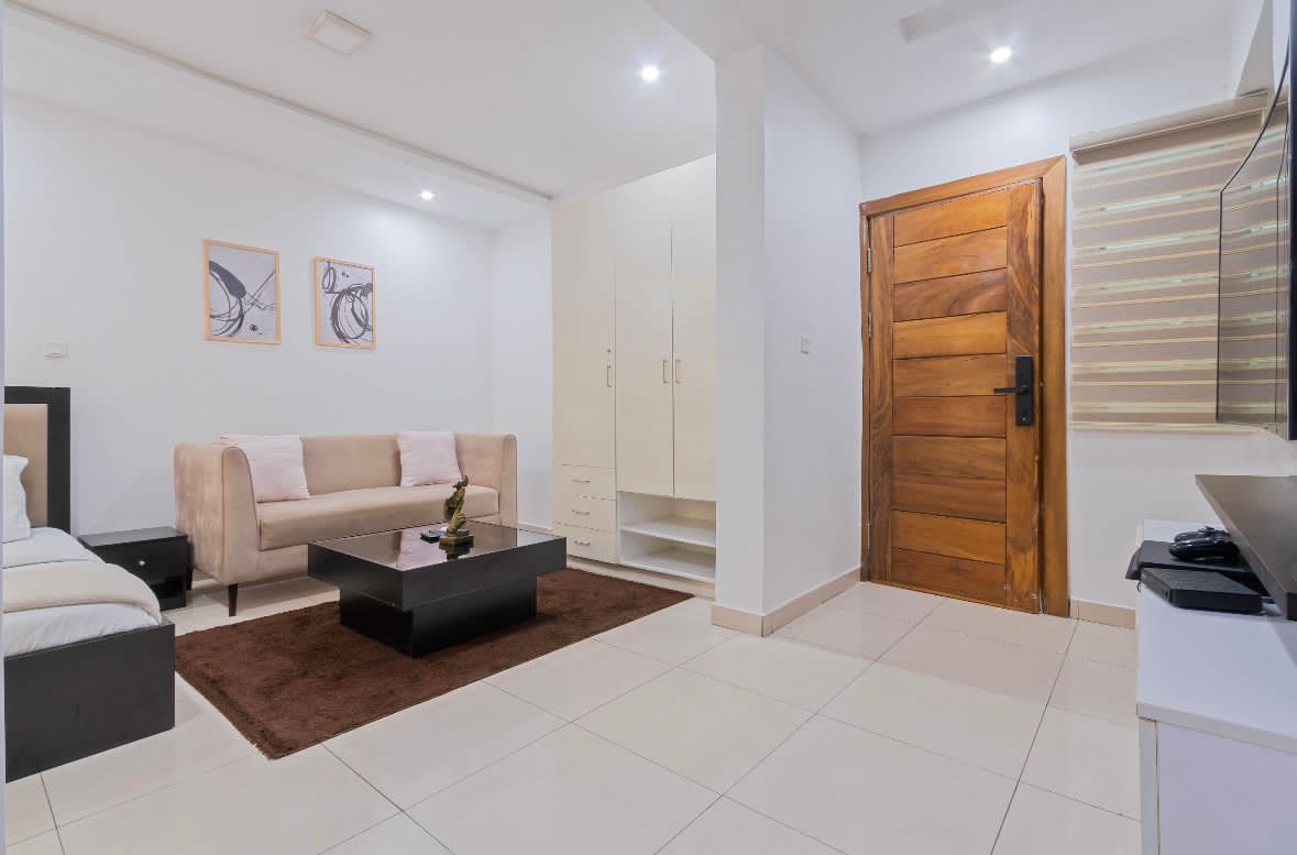 Studio Shortlet in Lekki