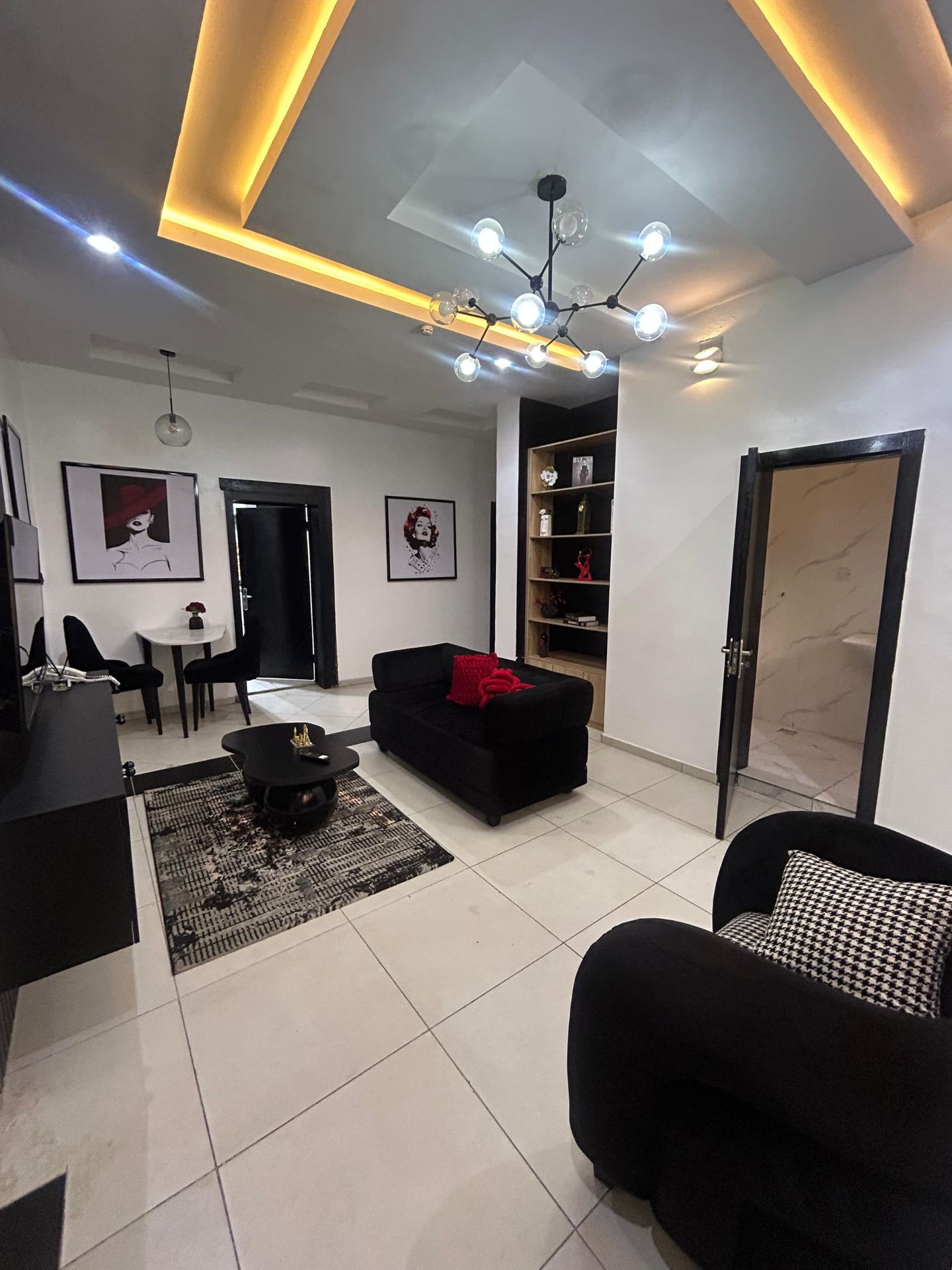 2 Bedroom Shortlet in Oniru