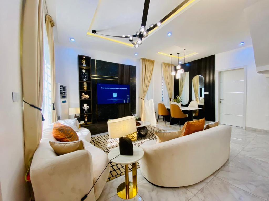 4 Bedroom Shortlet in Lekki
