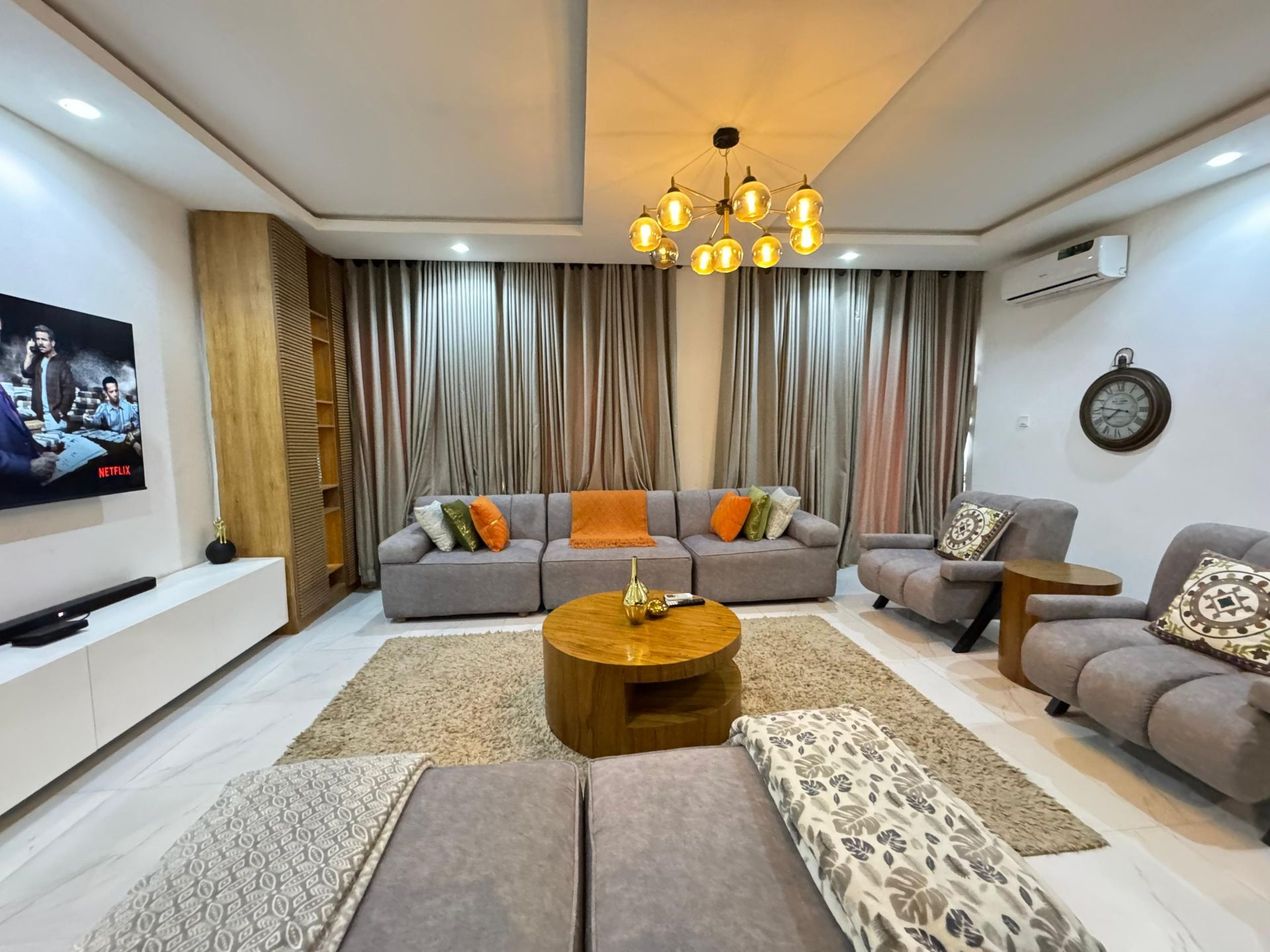 2 Bedroom Shortlet in Lekki Phase 1