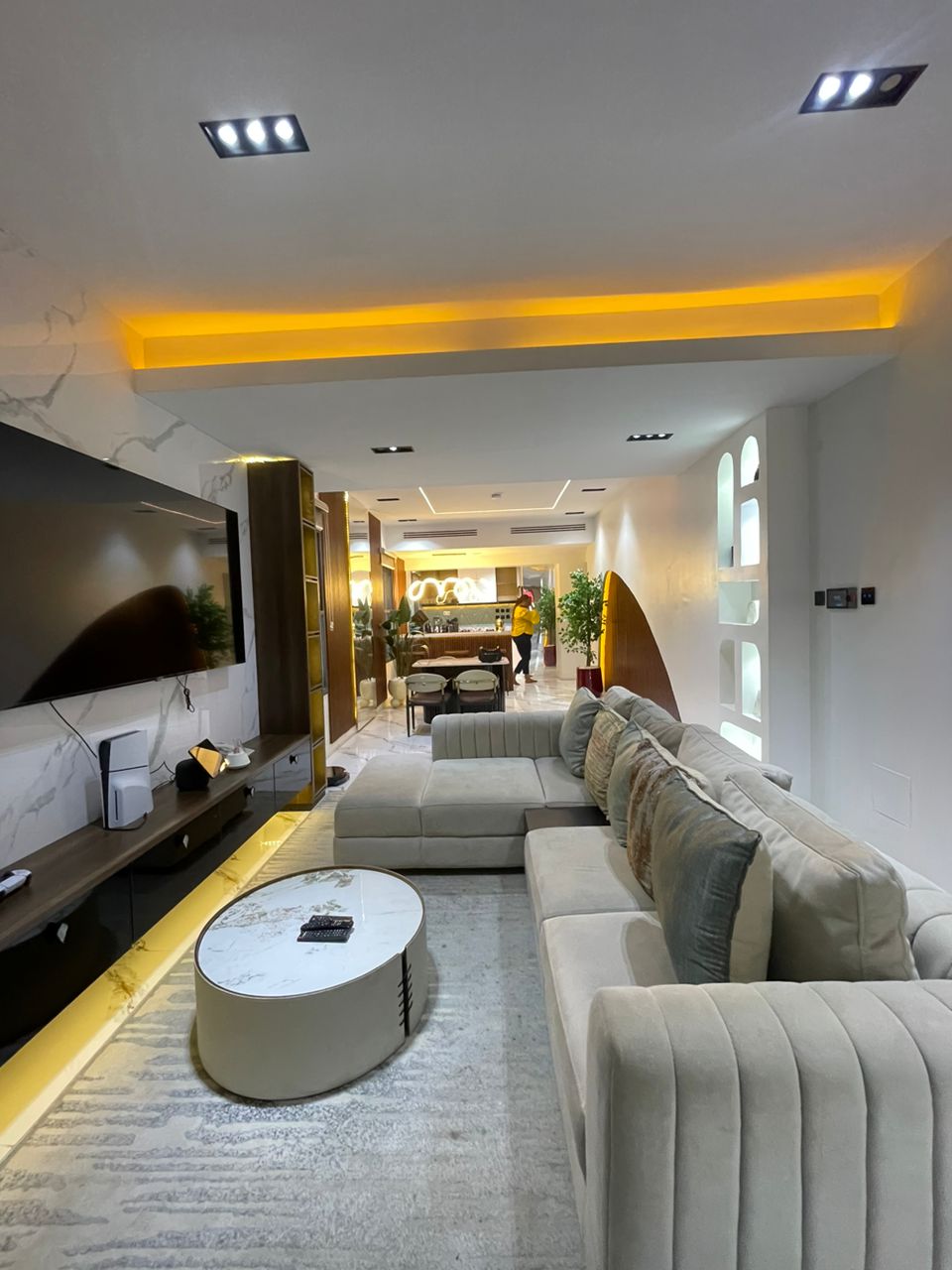 2 Bedroom Shortlet in Lekki Phase 1
