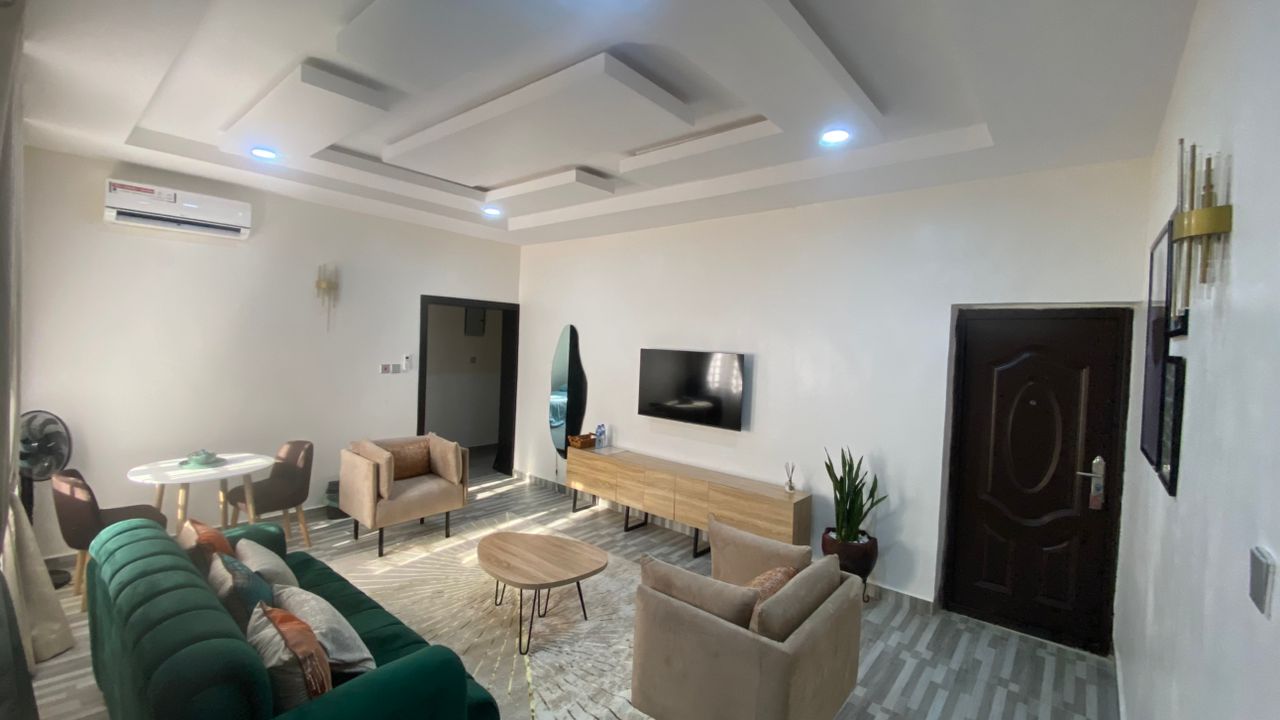 3 Bedroom Shortlet in Surulere