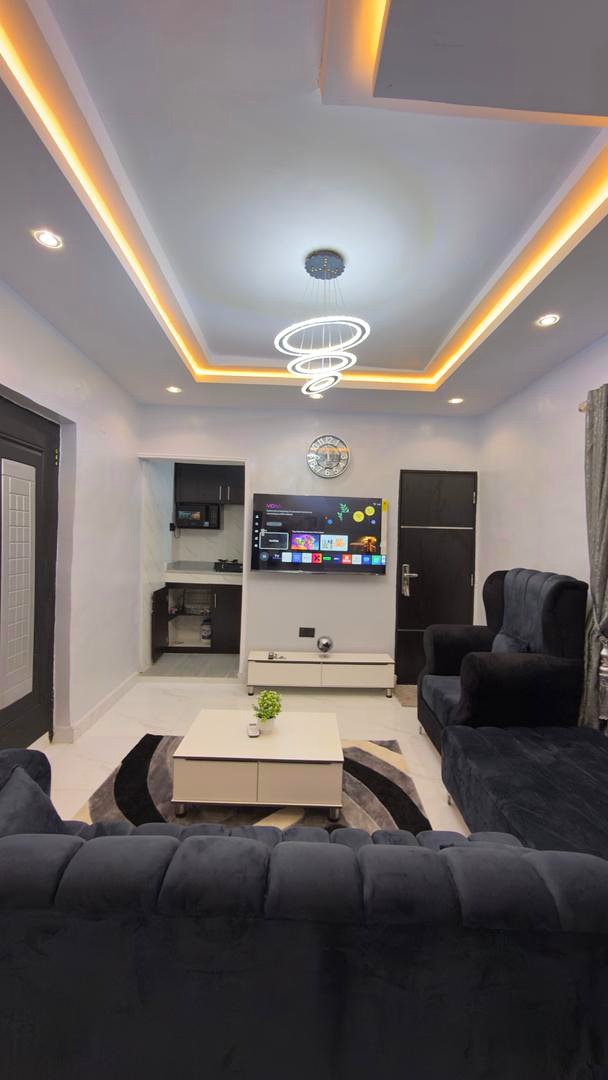 2 Bedroom Shortlet in Ilupeju
