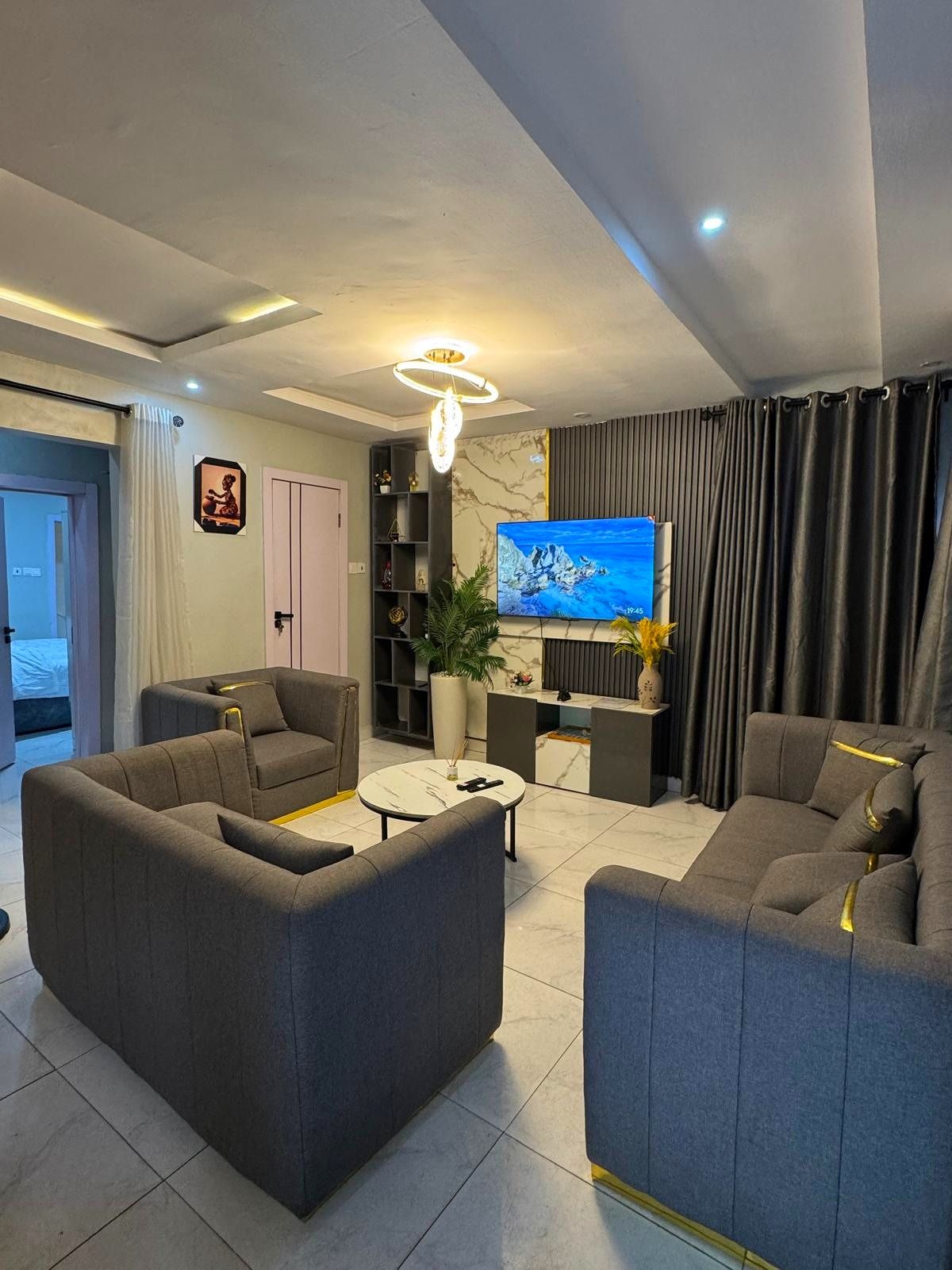 2 Bedroom Shortlet in Maryland