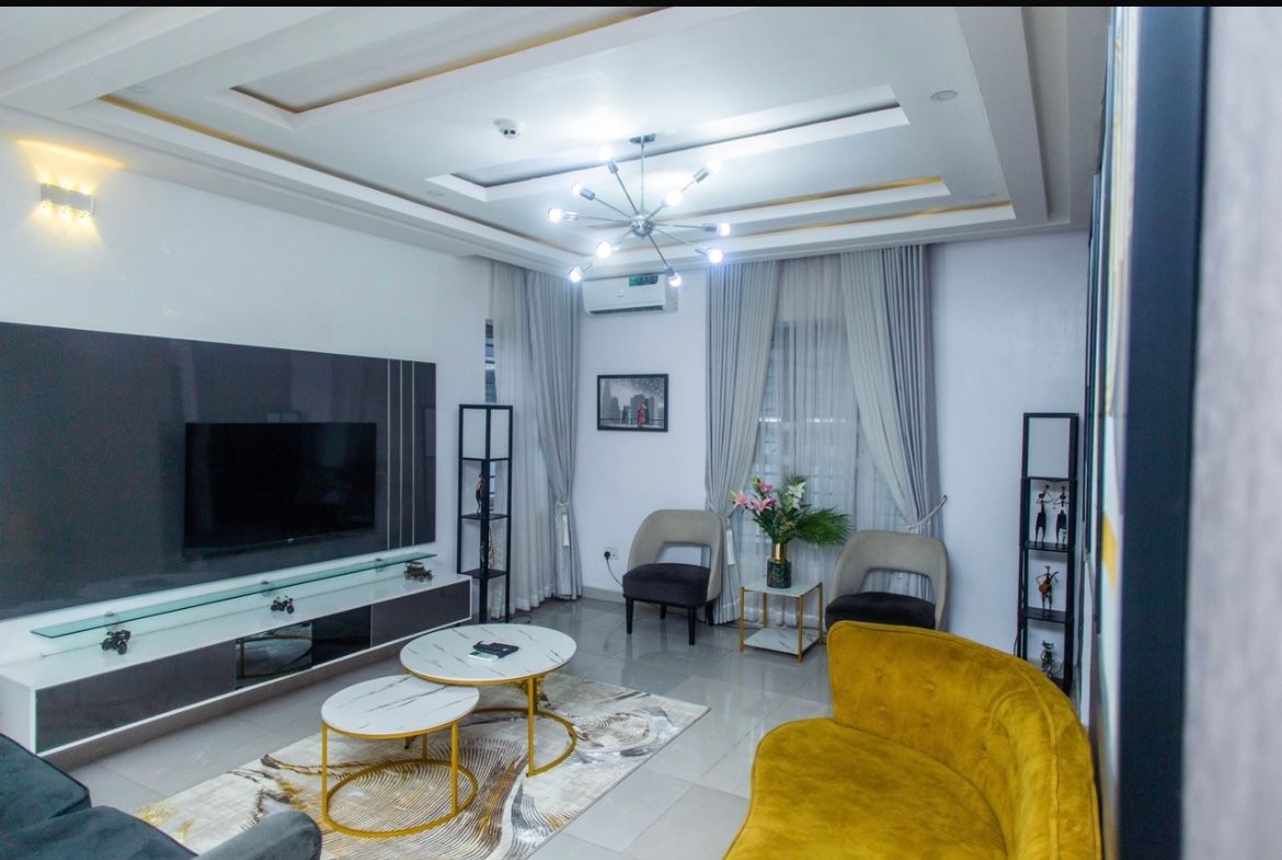 4 Bedroom Shortlet in Lekki