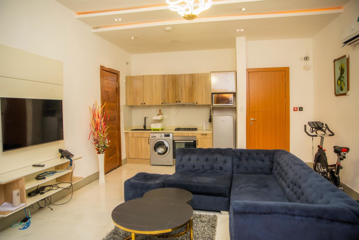 1 Bedroom Shortlet in Ikota