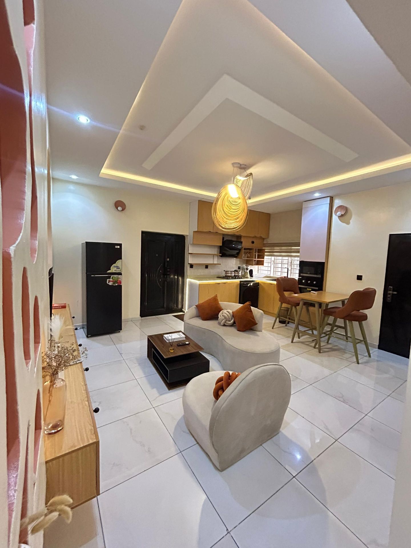 2 Bedroom Shortlet in Oniru