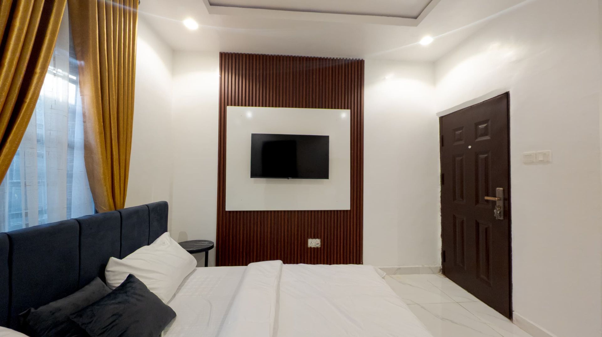 Studio Shortlet in Surulere