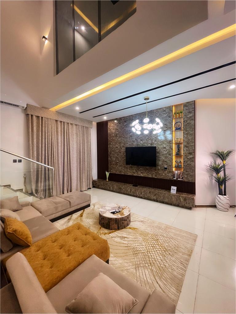 4 Bedroom Shortlet in Lekki