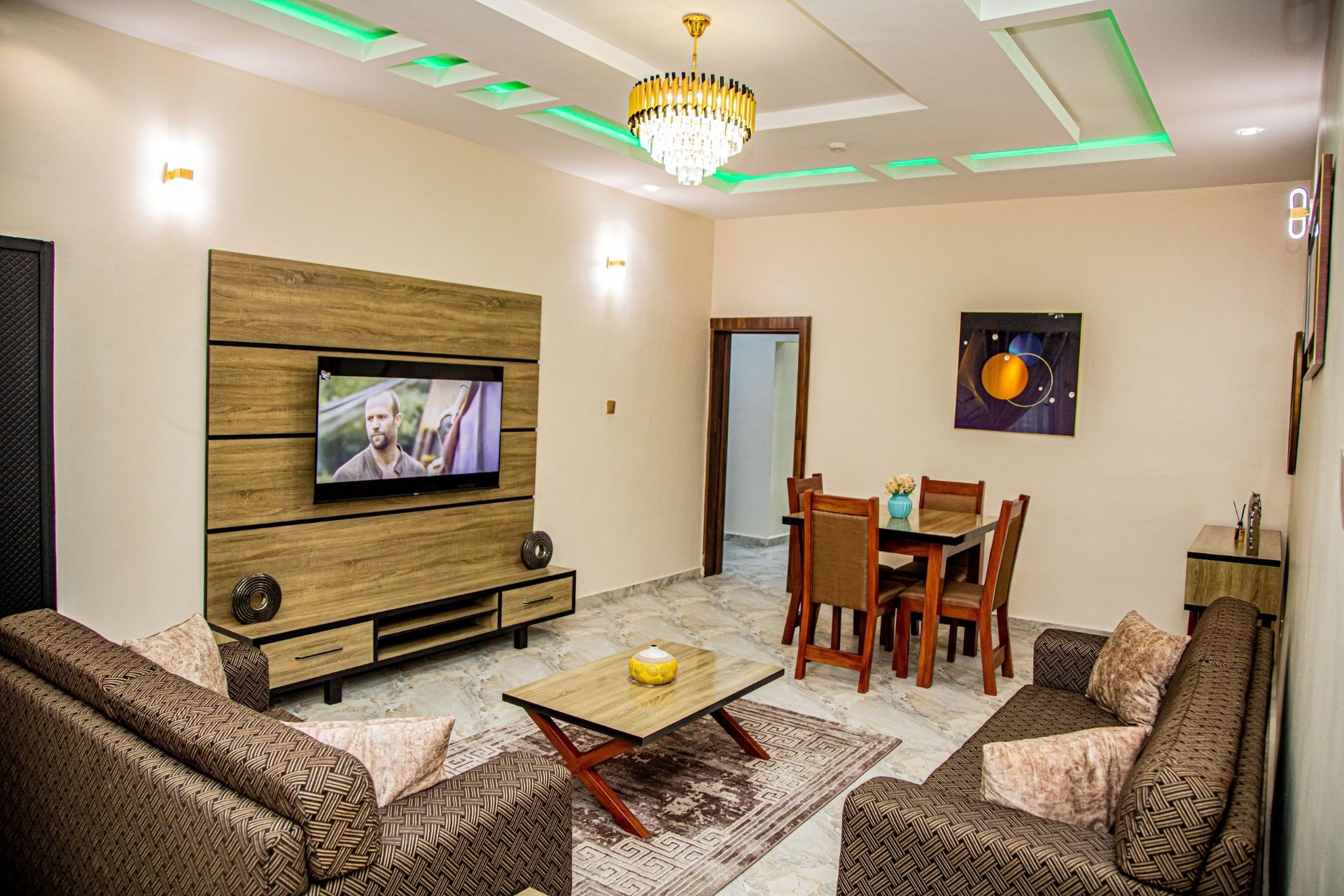 2 Bedroom Shortlet in Shelter Afrique