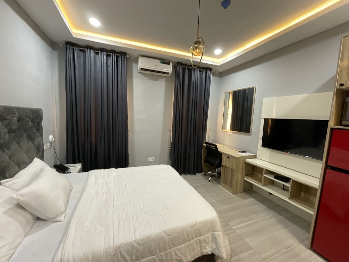 Studio Shortlet in Ikota