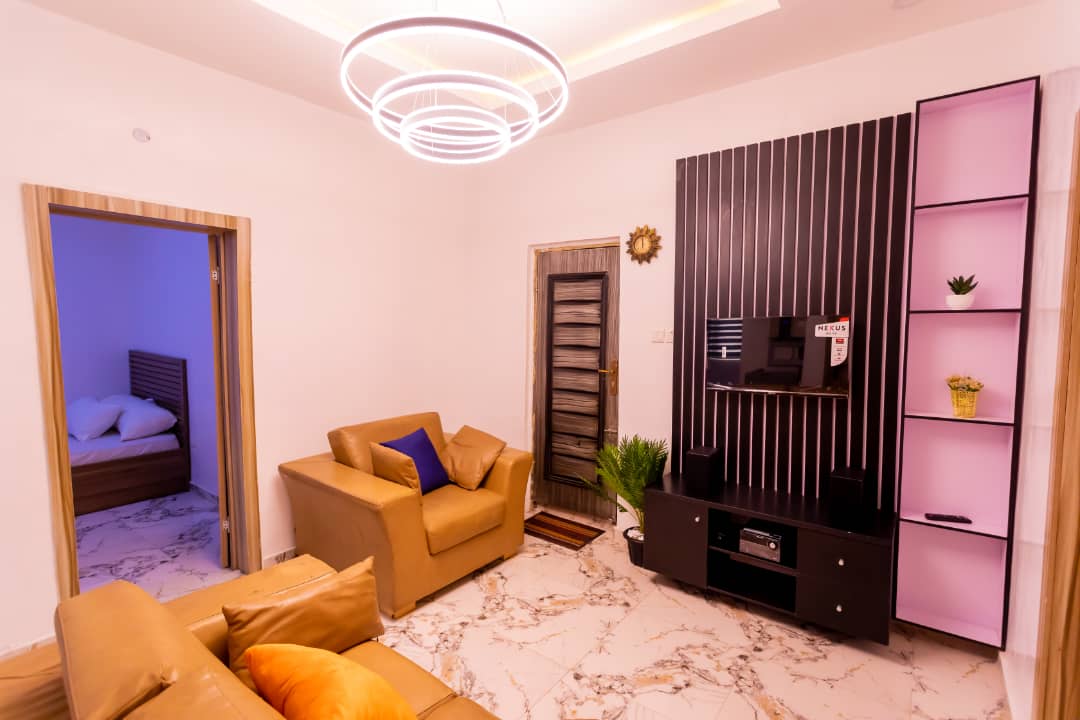 2 Bedroom Shortlet in Ilupeju