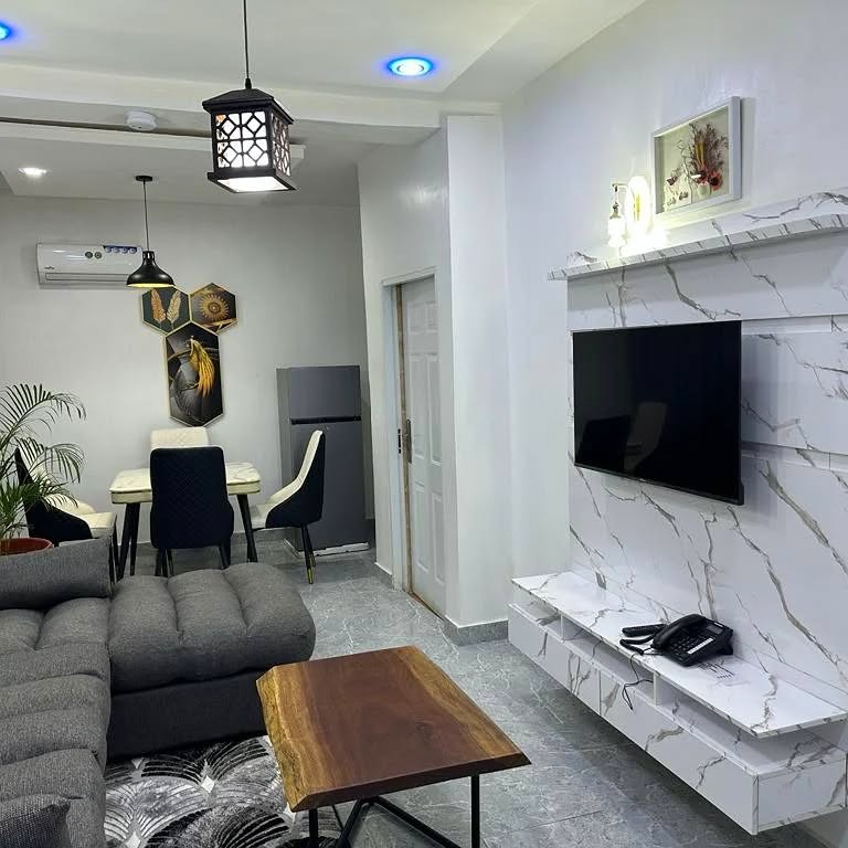 1 Bedroom Shortlet in Lifecamp