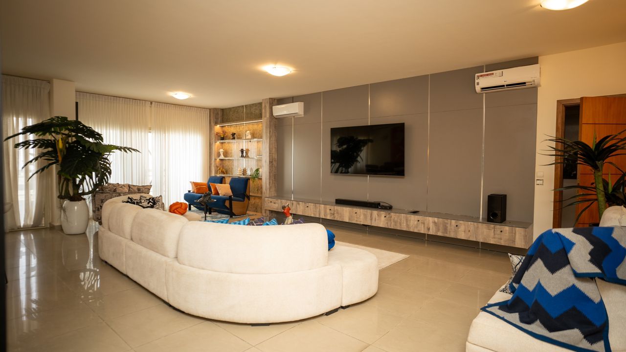3 Bedroom Shortlet in Ikoyi