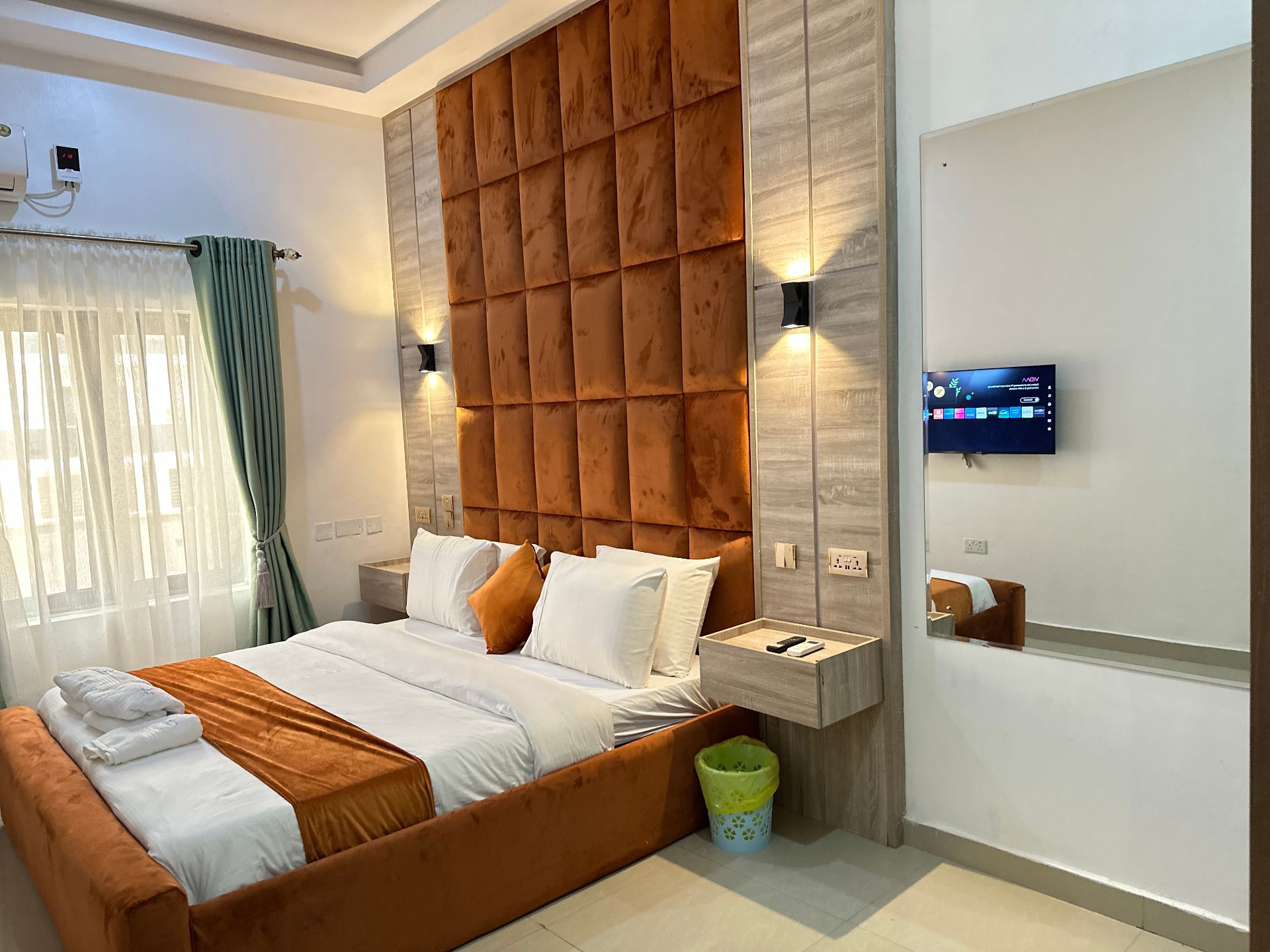 2 Bedroom Shortlet in Lekki Phase 1